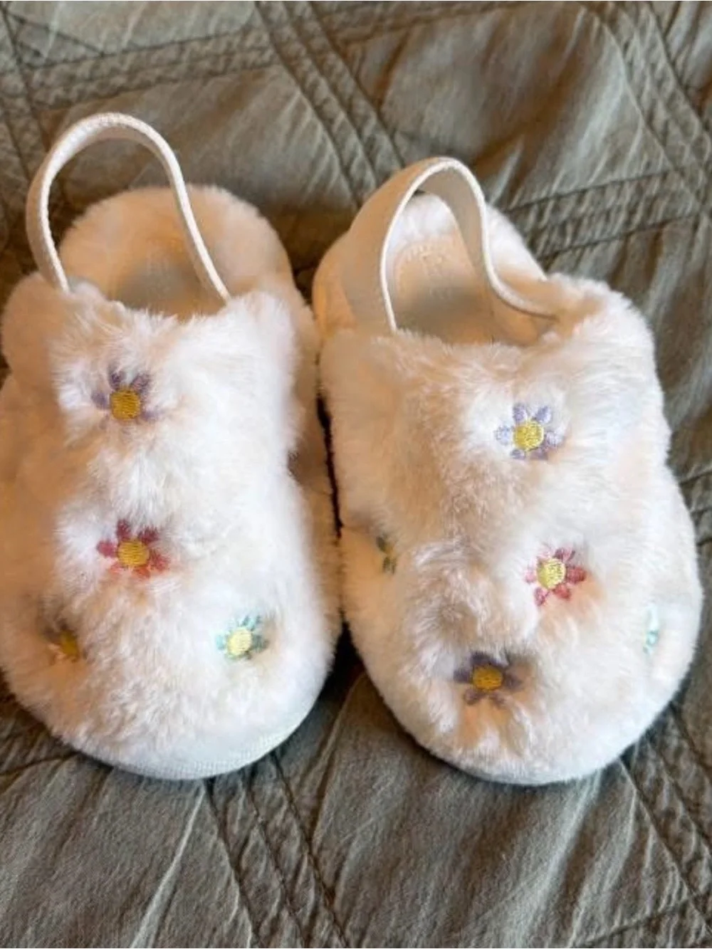 Lot of toddler girl size 6 shoes